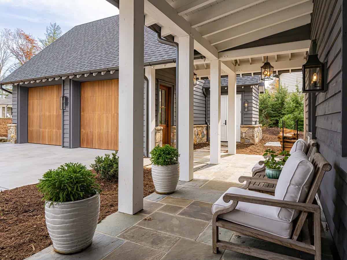 contemporary farmhouse home exterior with a covered porch