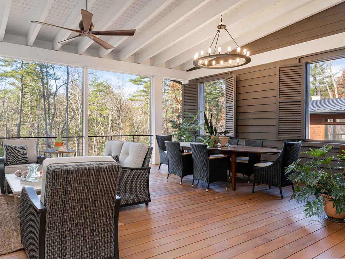 contemporary farmhouse style dining room