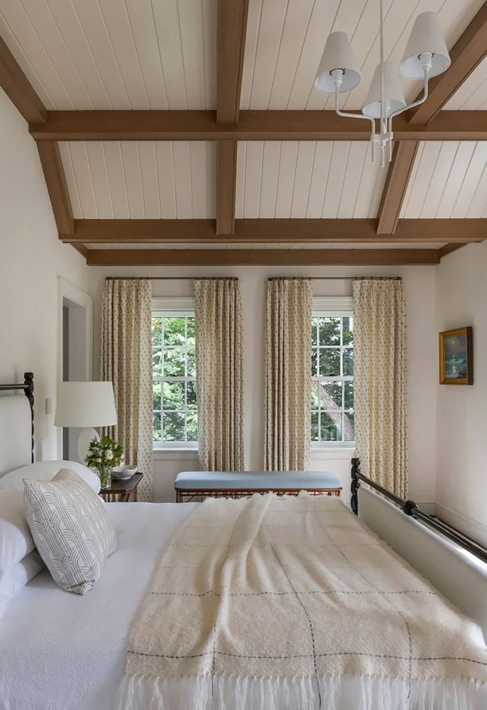 contemporary bedroom