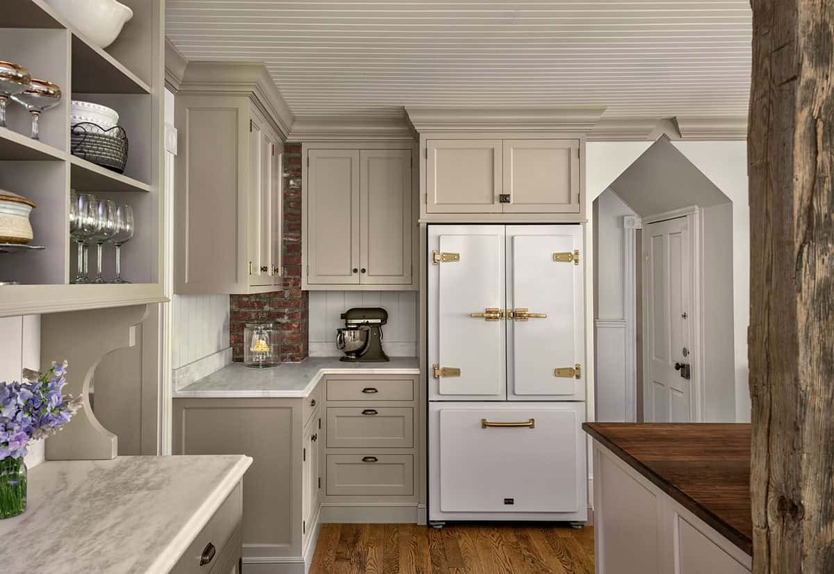 craftsman style kitchen