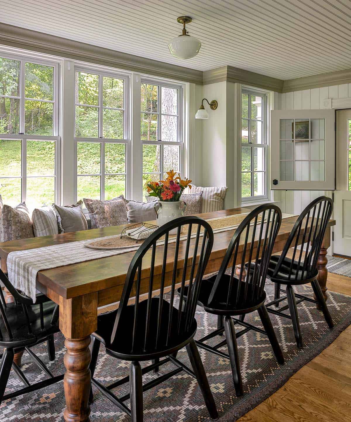 craftsman style breakfast nook with a built-in window seat