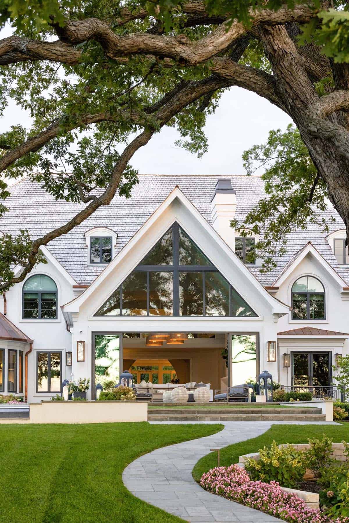 lake house exterior