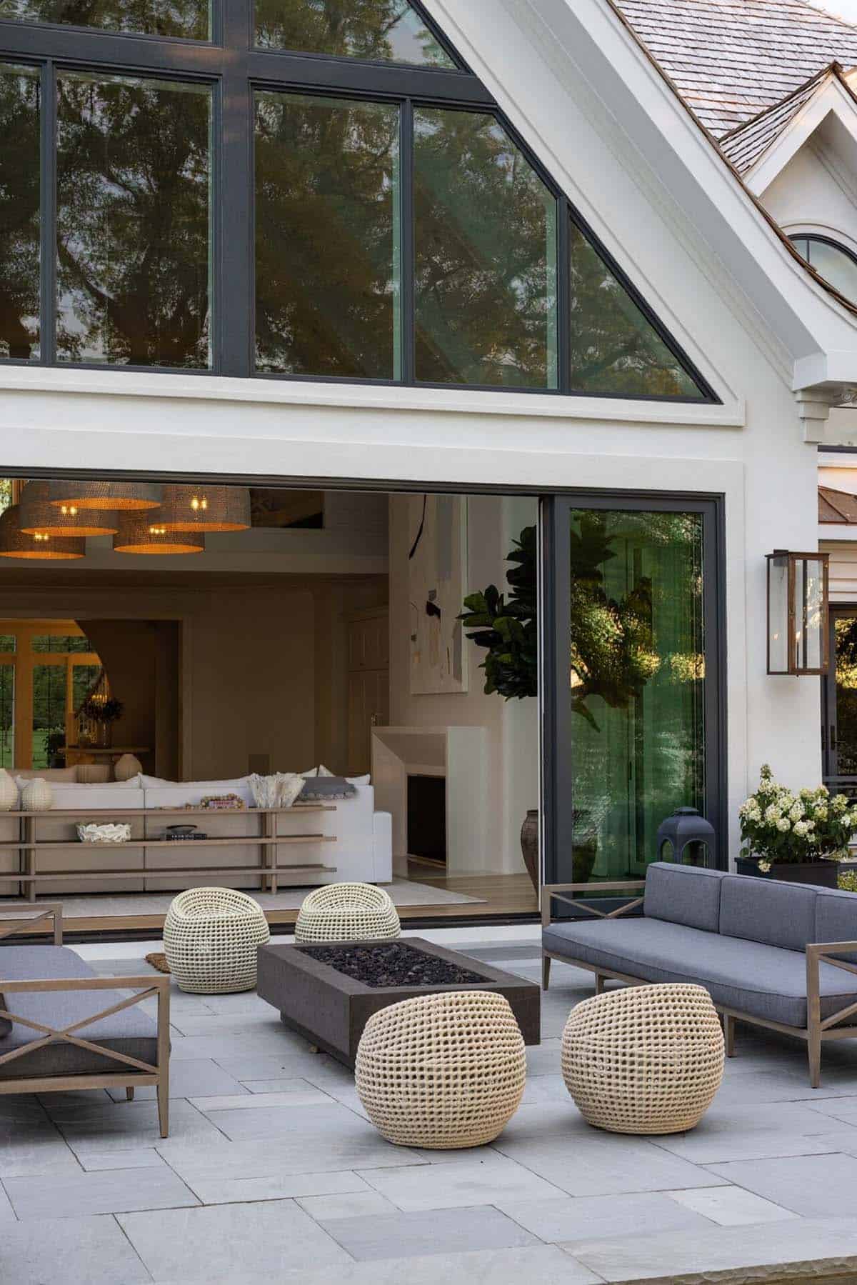 lake house exterior patio