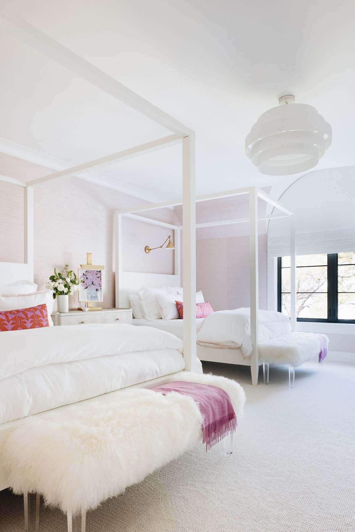 contemporary bedroom