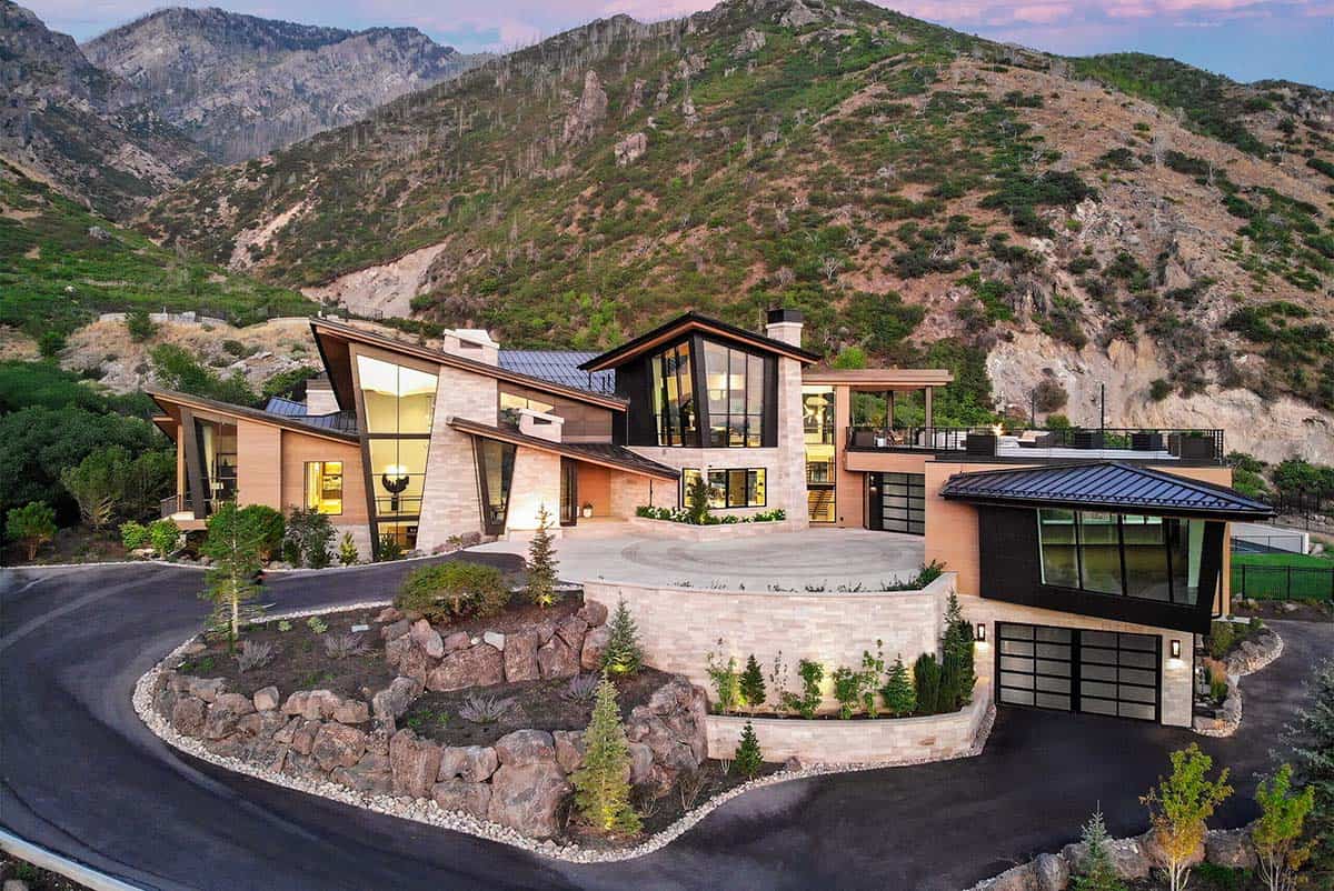 luxury modern home exterior