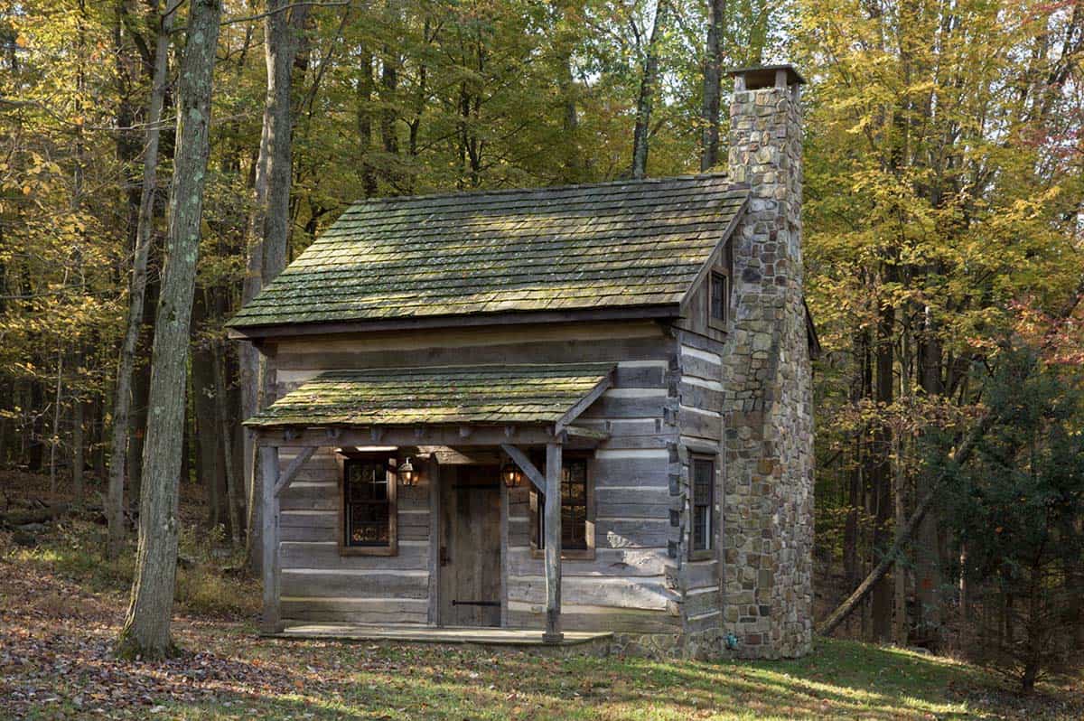 barn style guest house exterior