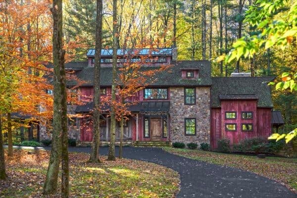 featured posts image for Step into a rustic Pennsylvania barn house with a gorgeous modern twist
