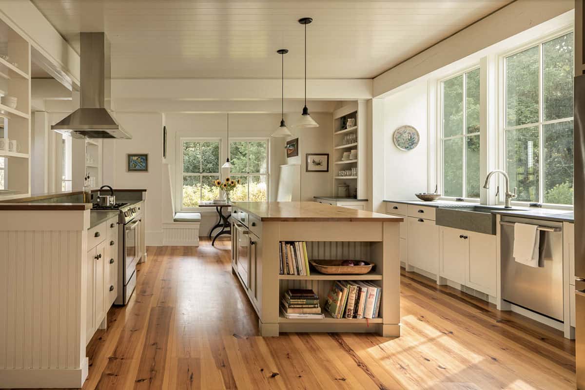 modern farmhouse kitchen