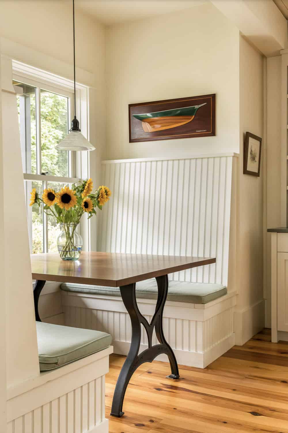 modern farmhouse dining banquette