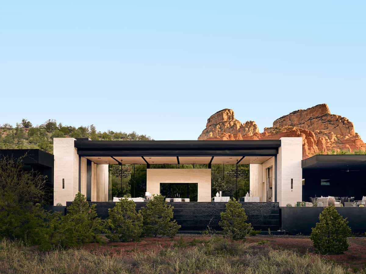 modern mountain home exterior