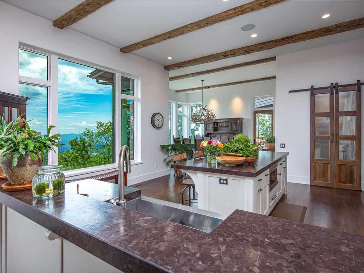 mountain ranch style kitchen