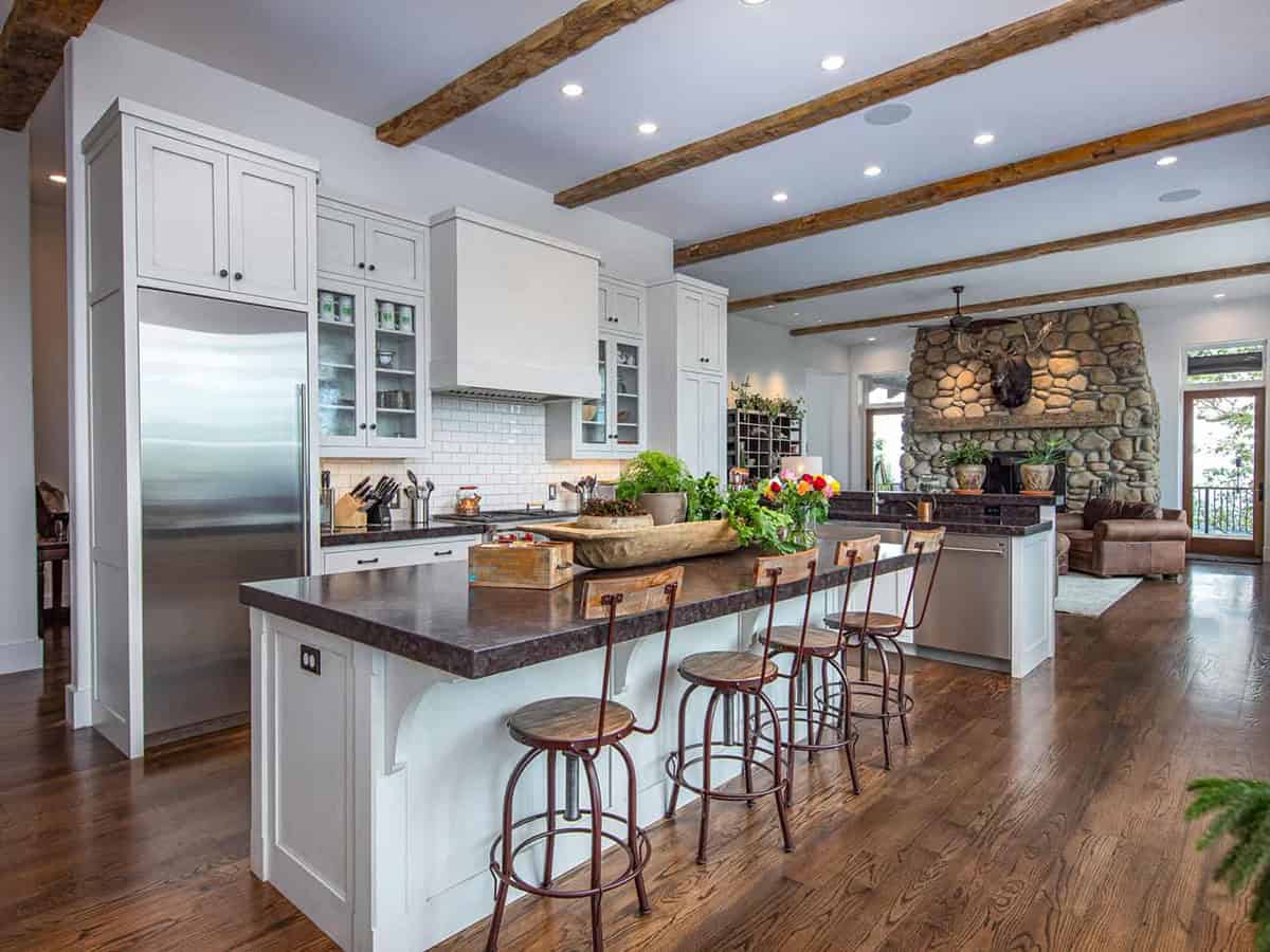 mountain ranch style kitchen