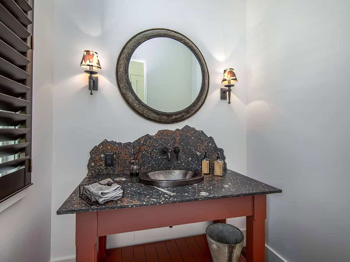 mountain ranch style bathroom