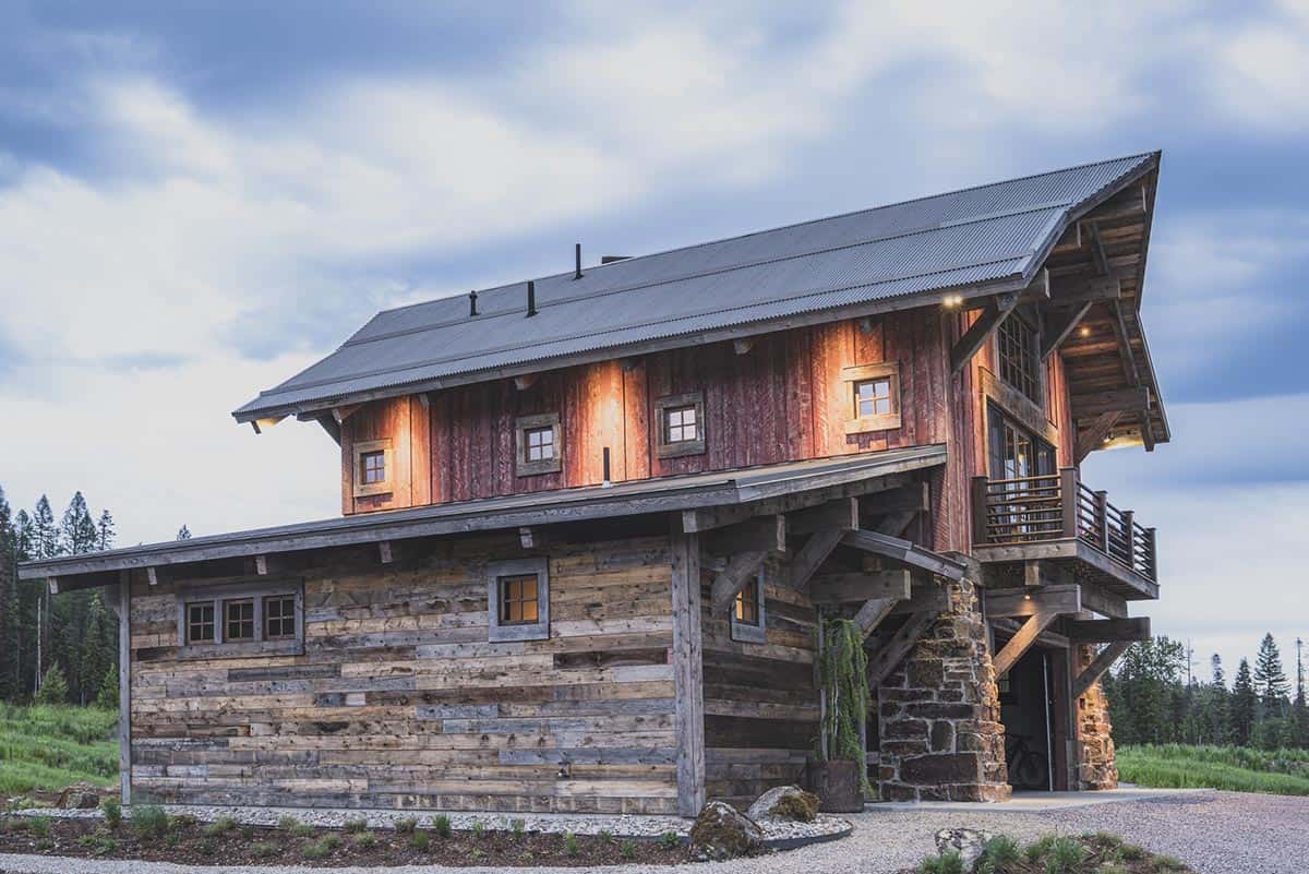 rustic barn house exterior
