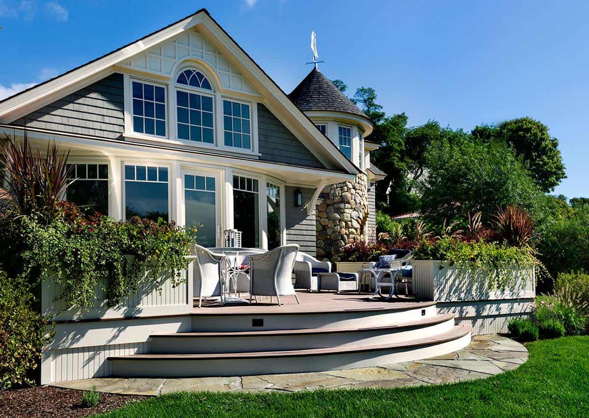 seaside cottage retreat exterior backyard view