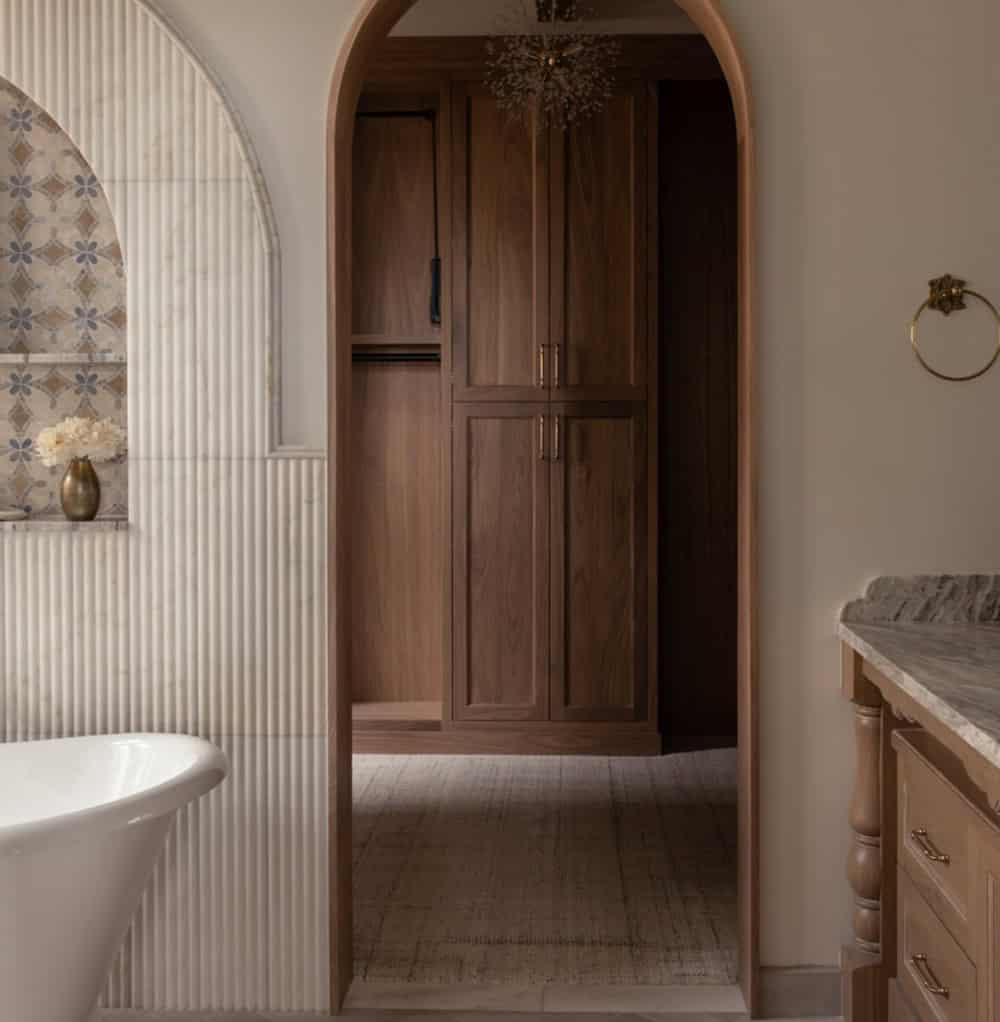 contemporary bathroom