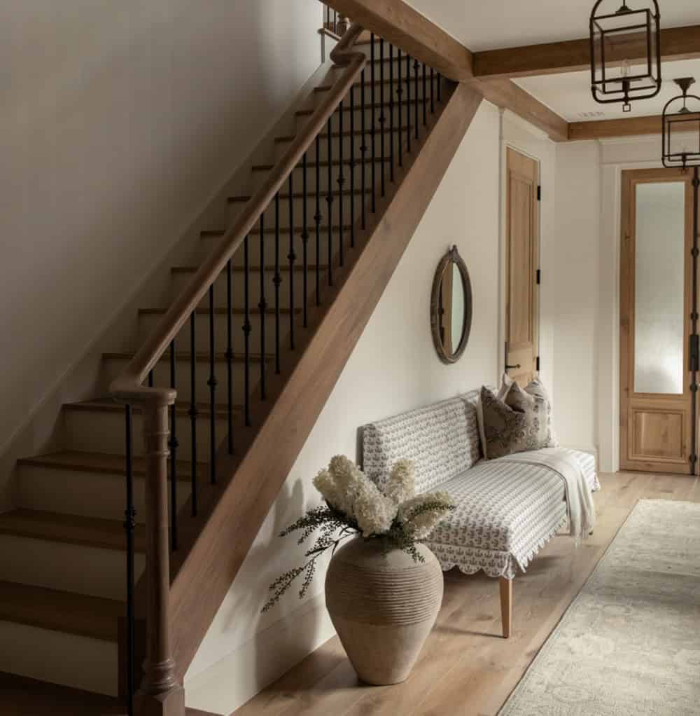 contemporary staircase 