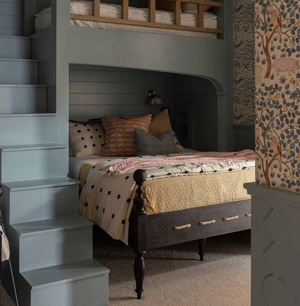 contemporary bunk bedroom