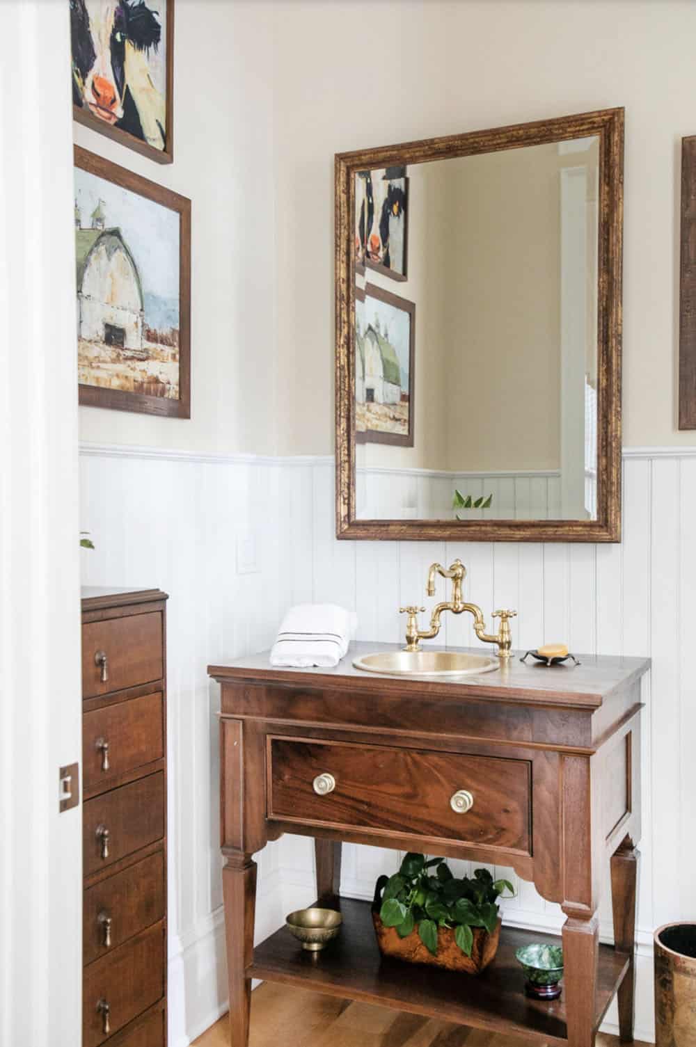 traditional style powder room