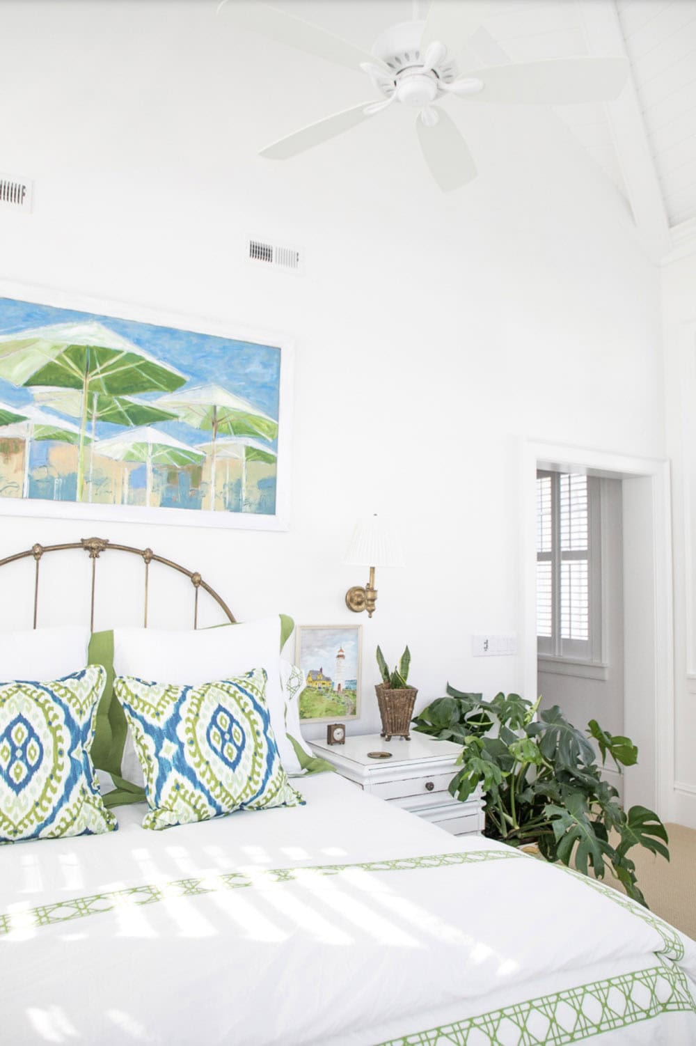 traditional style guest bedroom