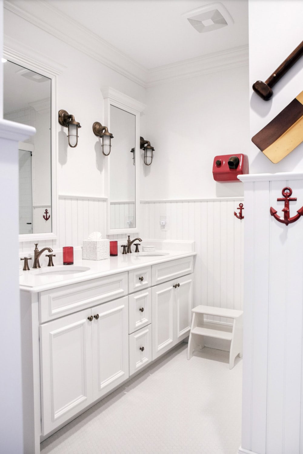 traditional style bathroom