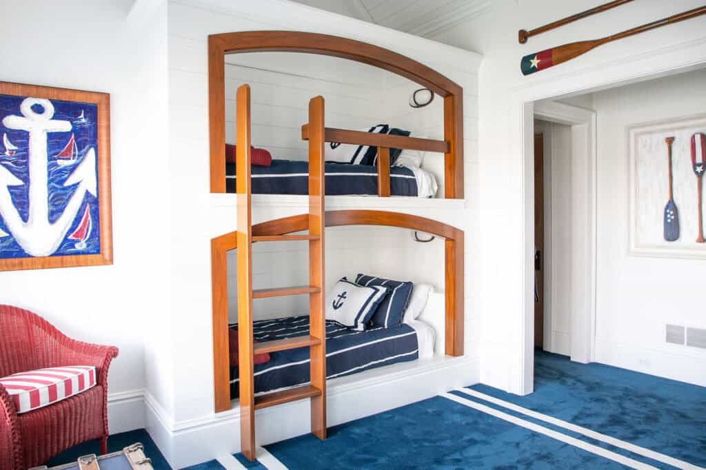 traditional style kids bunk bedroom