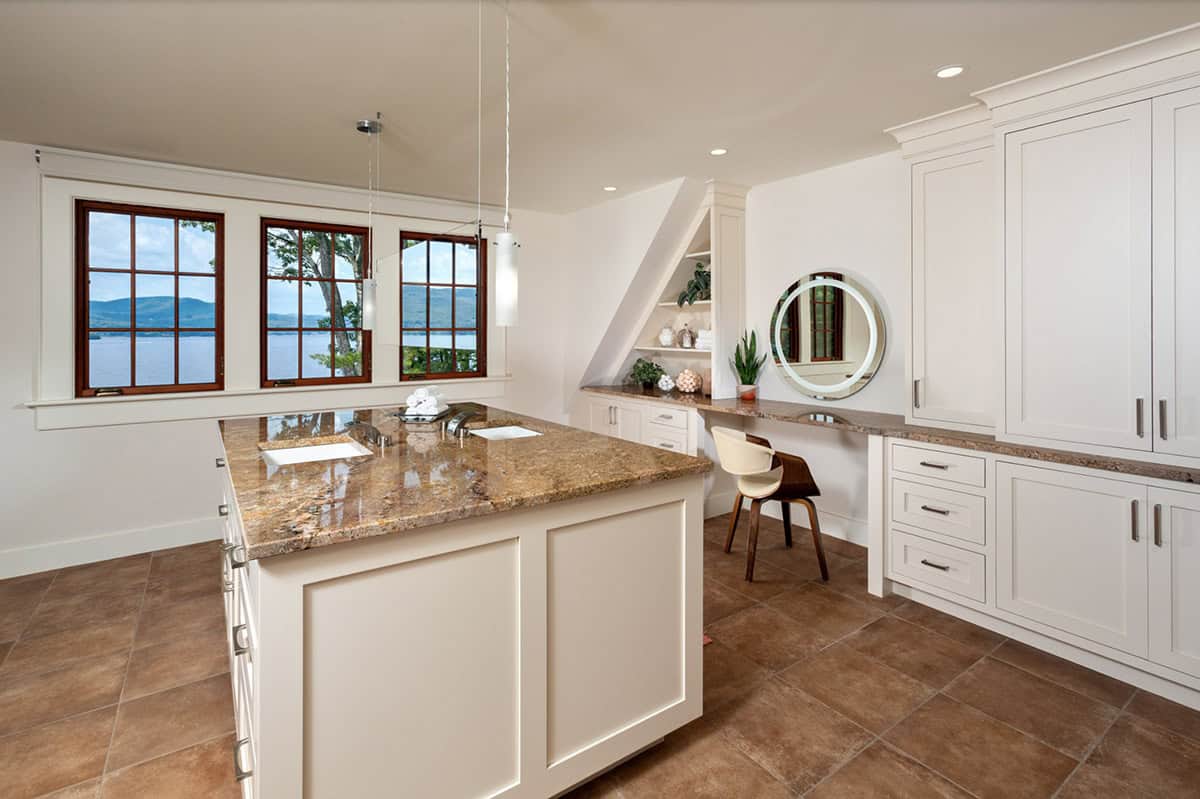 traditional bathroom