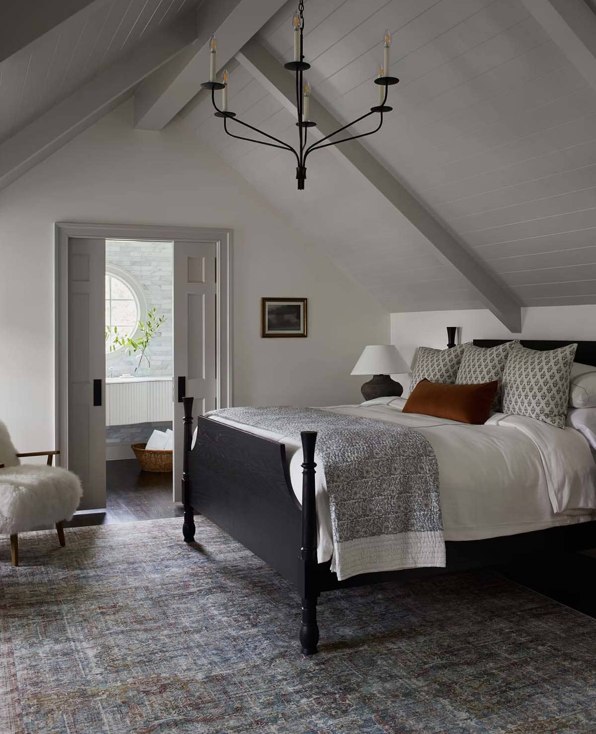 contemporary bedroom