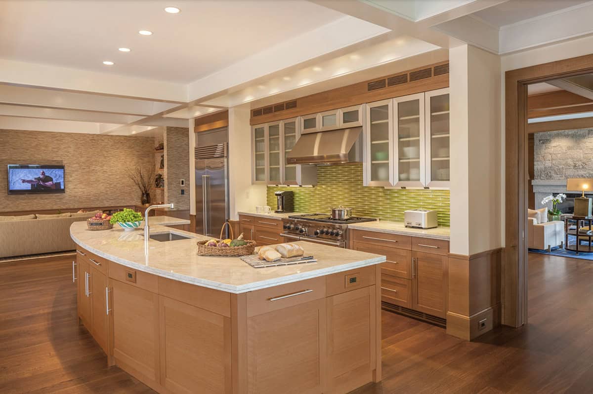 beach style kitchen