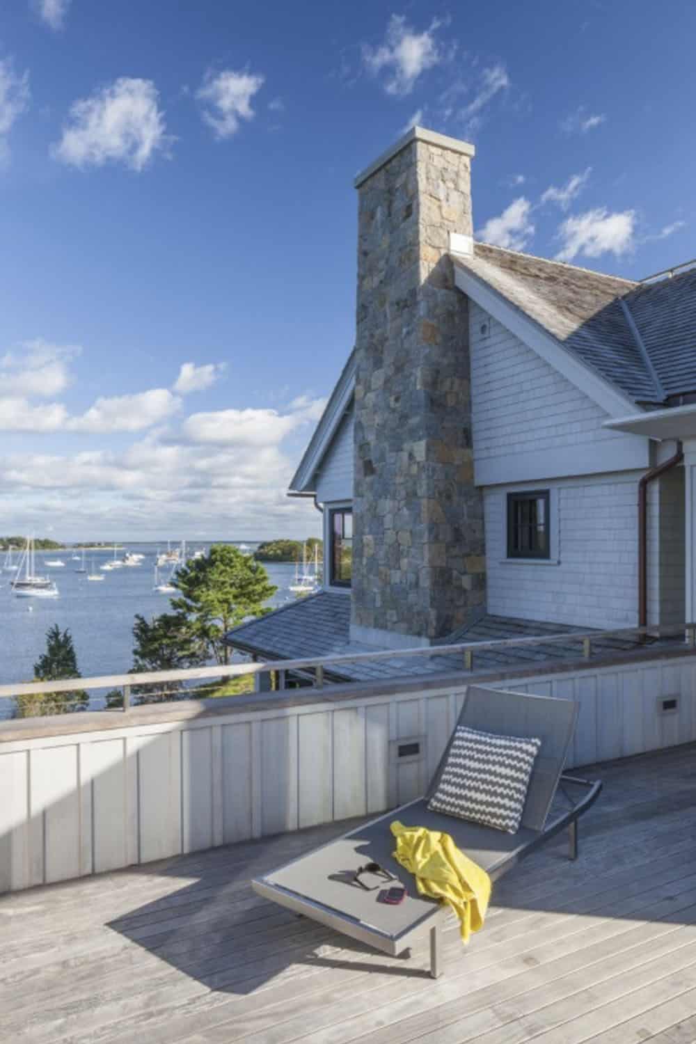 beach style house exterior deck