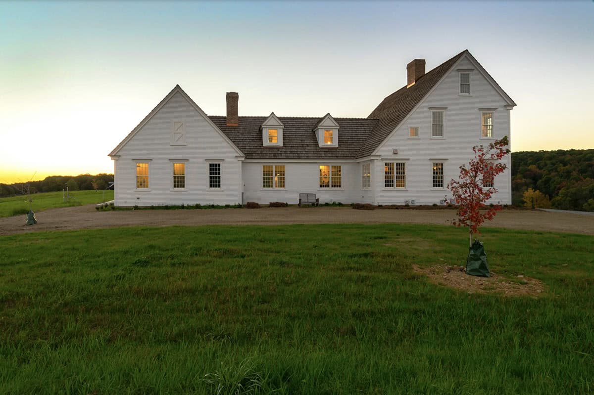 colonial farmhouse exterior