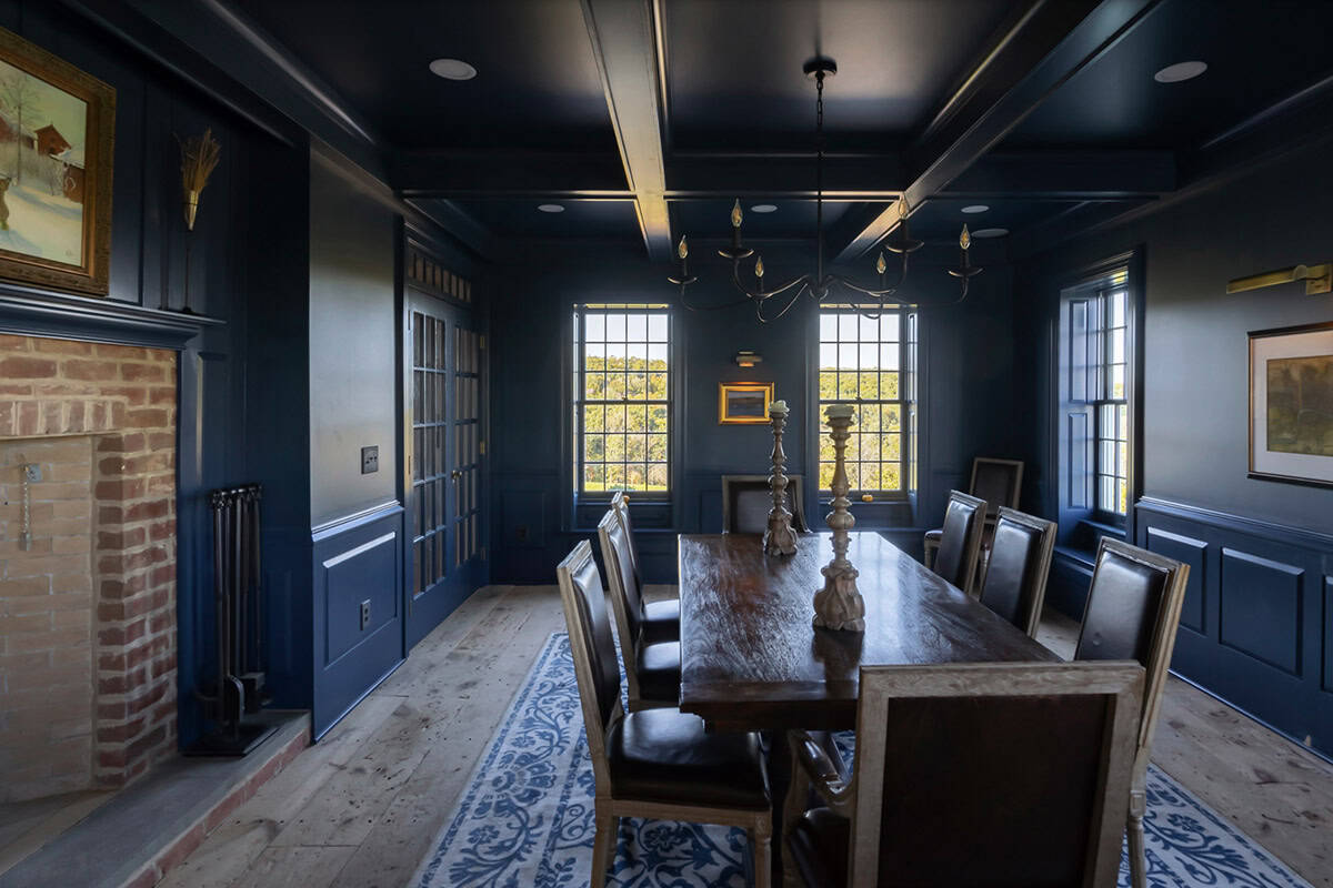 farmhouse style dining room