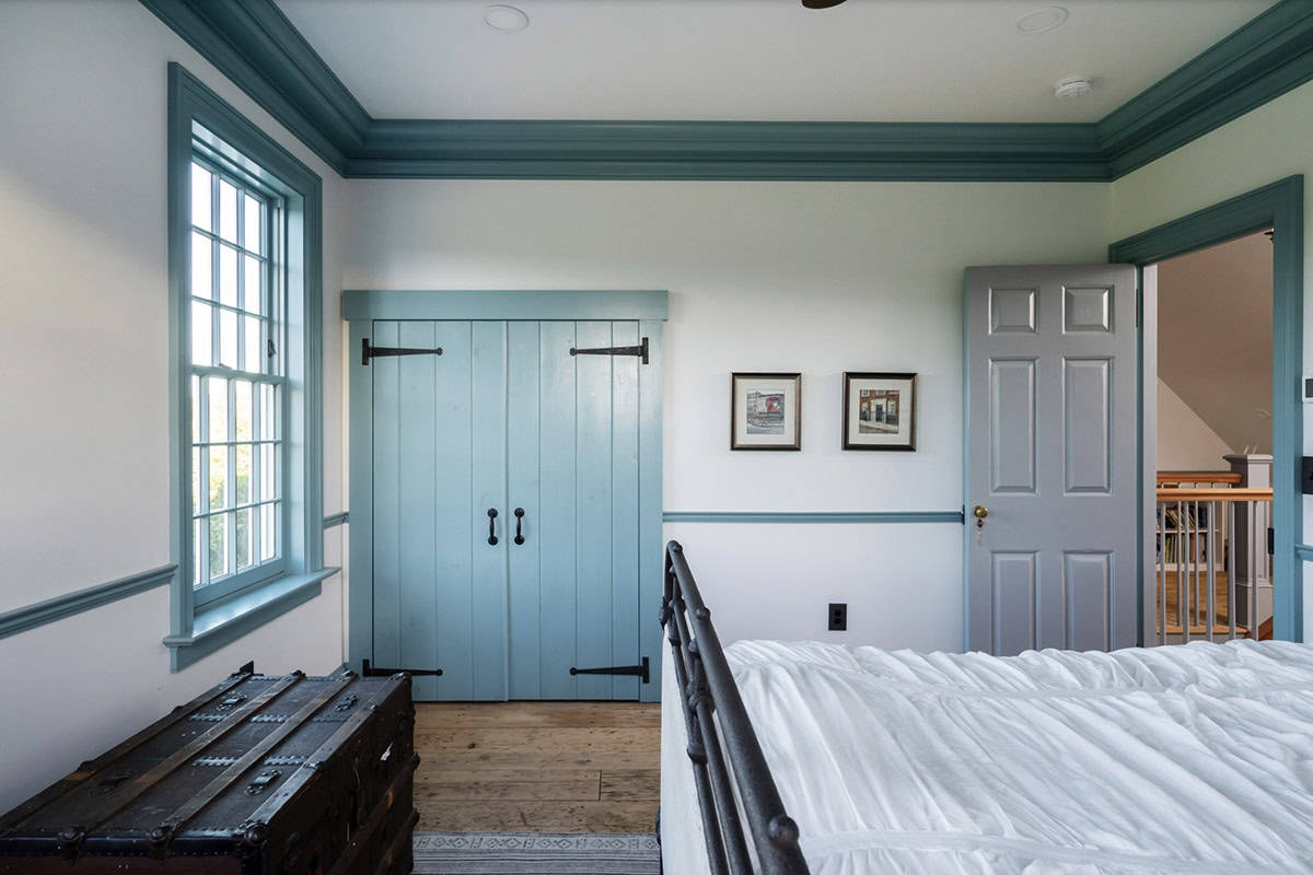 farmhouse style bedroom