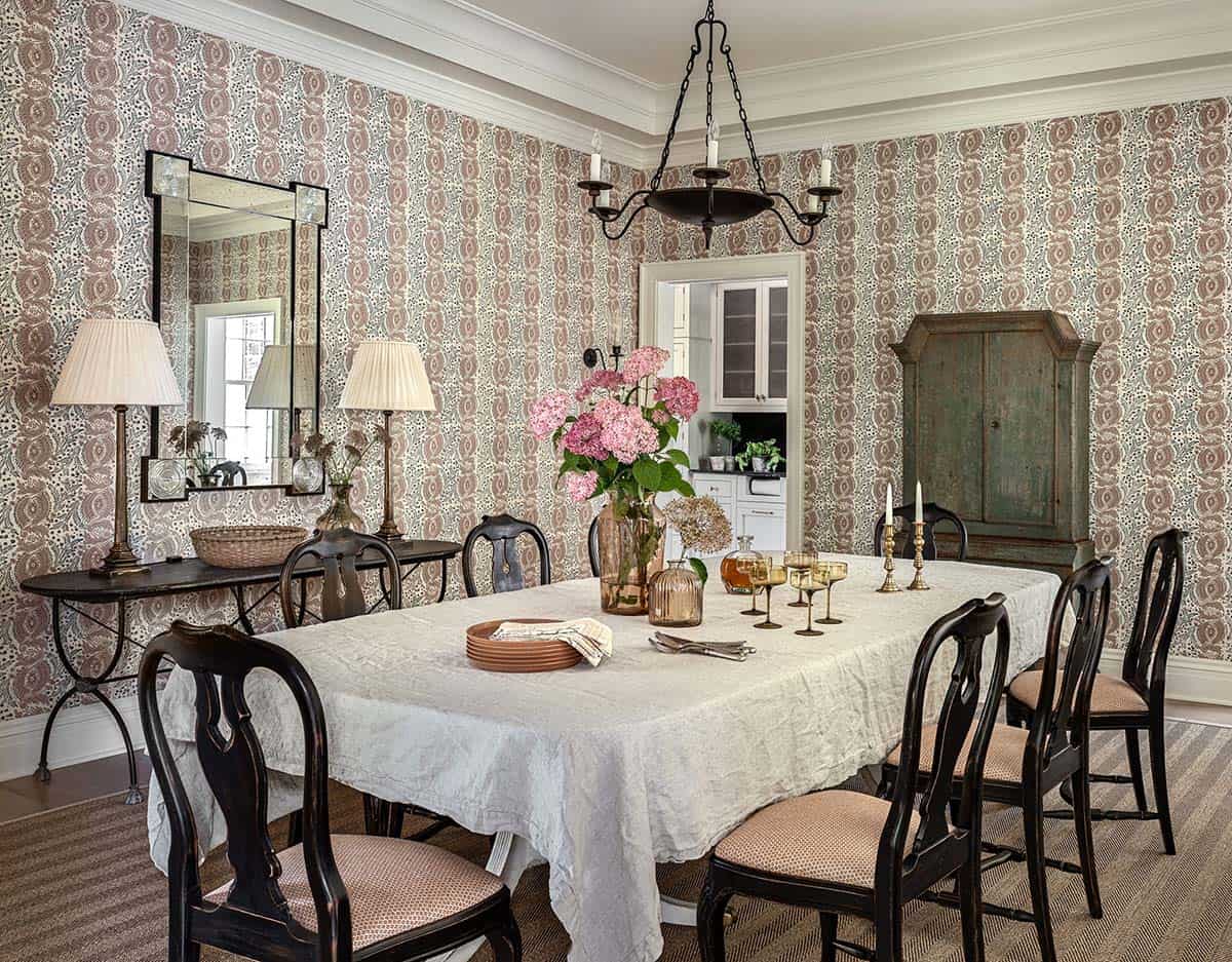 modern farmhouse style dining room