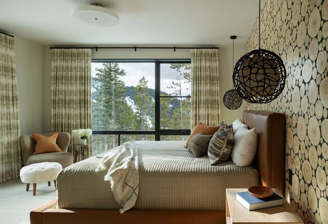 contemporary mountain house bedroom