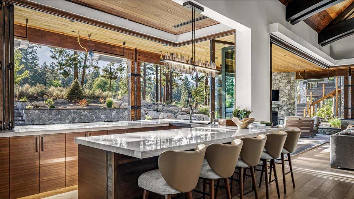 Contemporary Home Bar