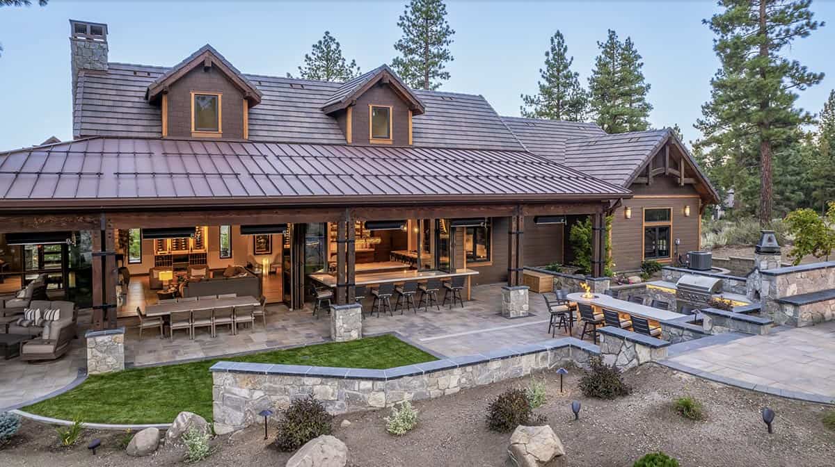 Contemporary Mountain Home Exterior