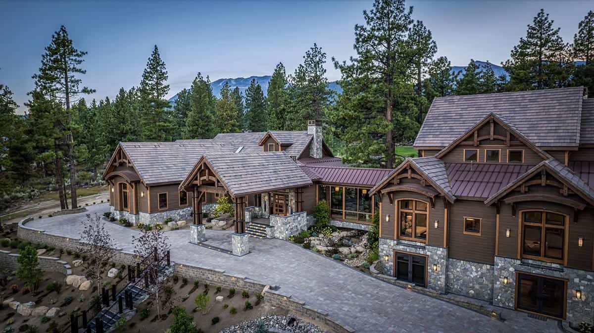 Contemporary Mountain Home Exterior