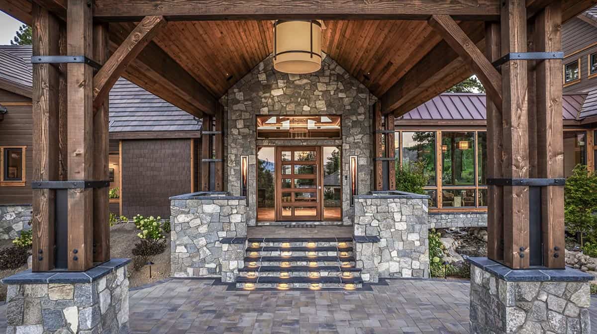 Contemporary Mountain Home Exterior