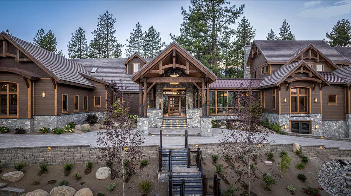 Contemporary Mountain Home Exterior