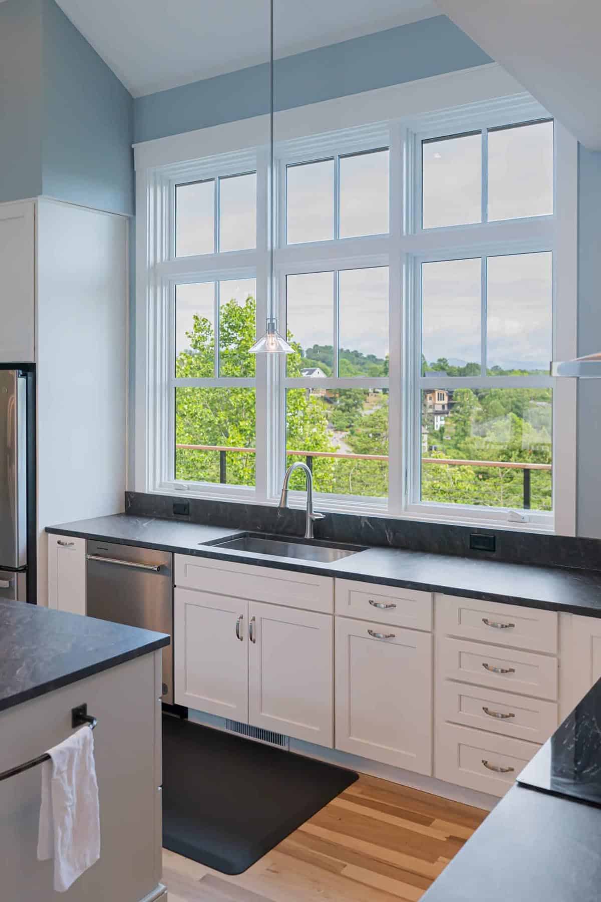 contemporary kitchen