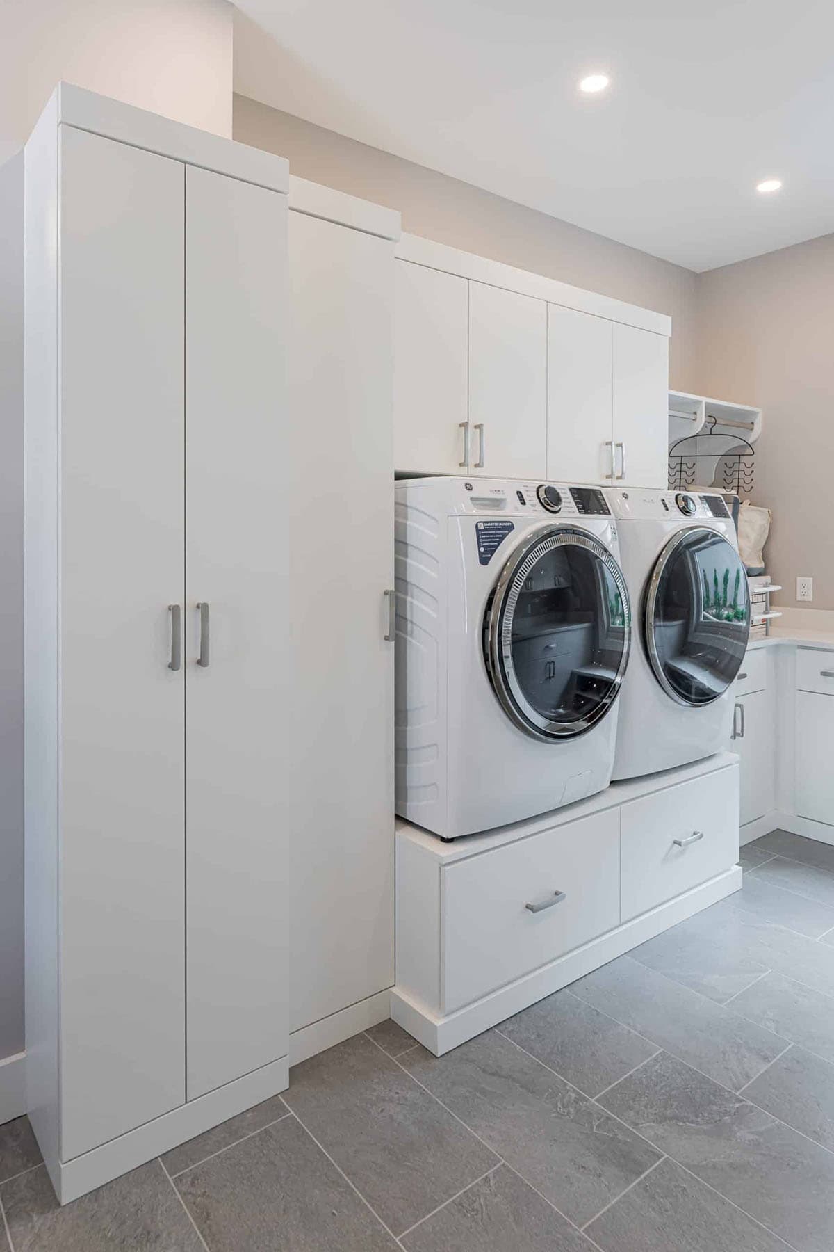 contemporary laundry room