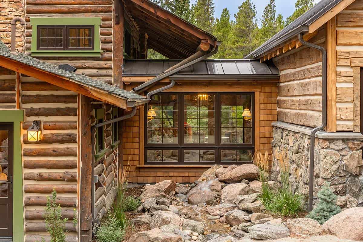 log cabin exterior