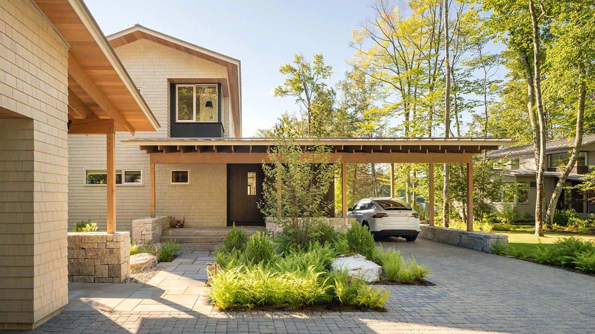 lake house exterior