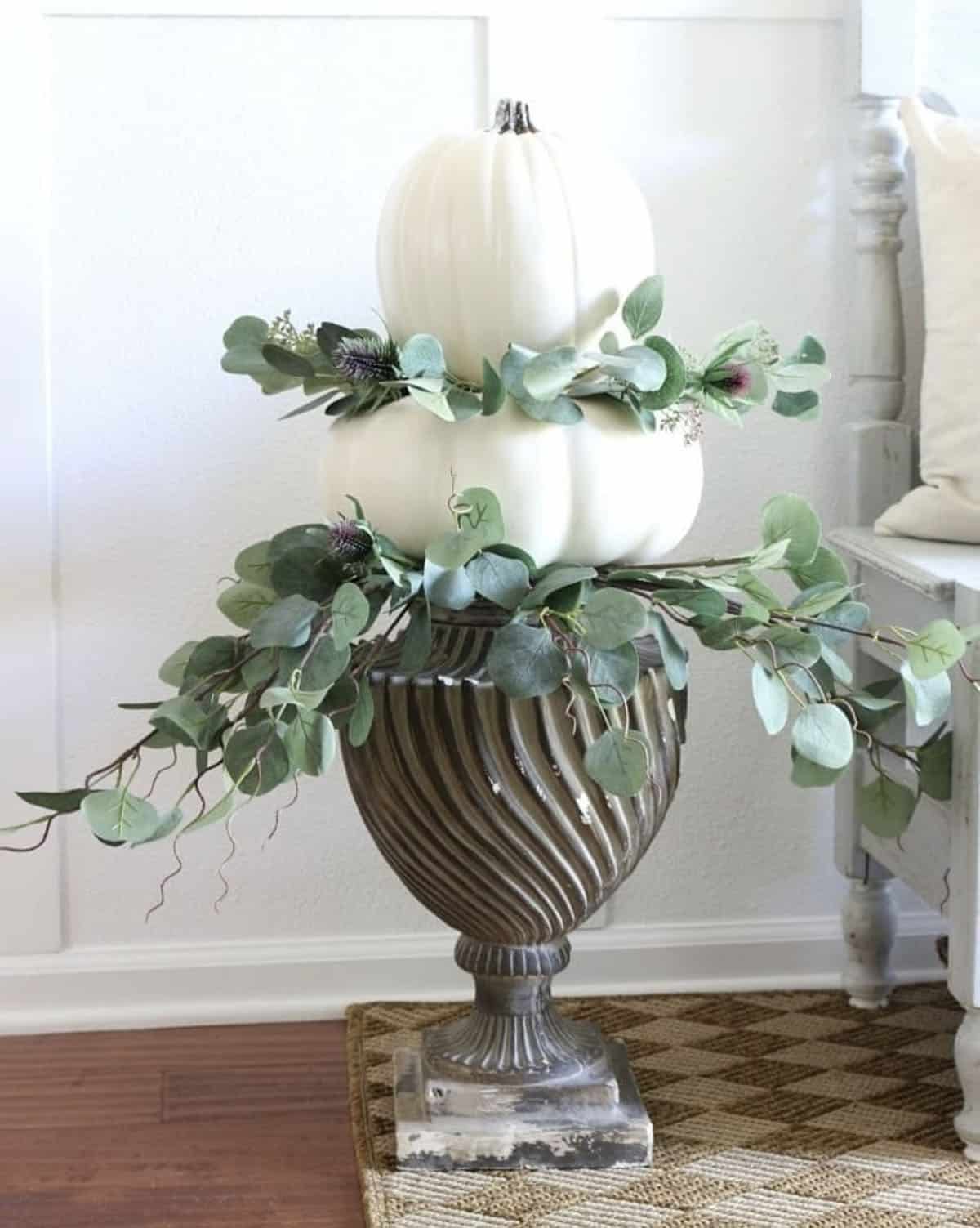 stacked pumpkin topiary