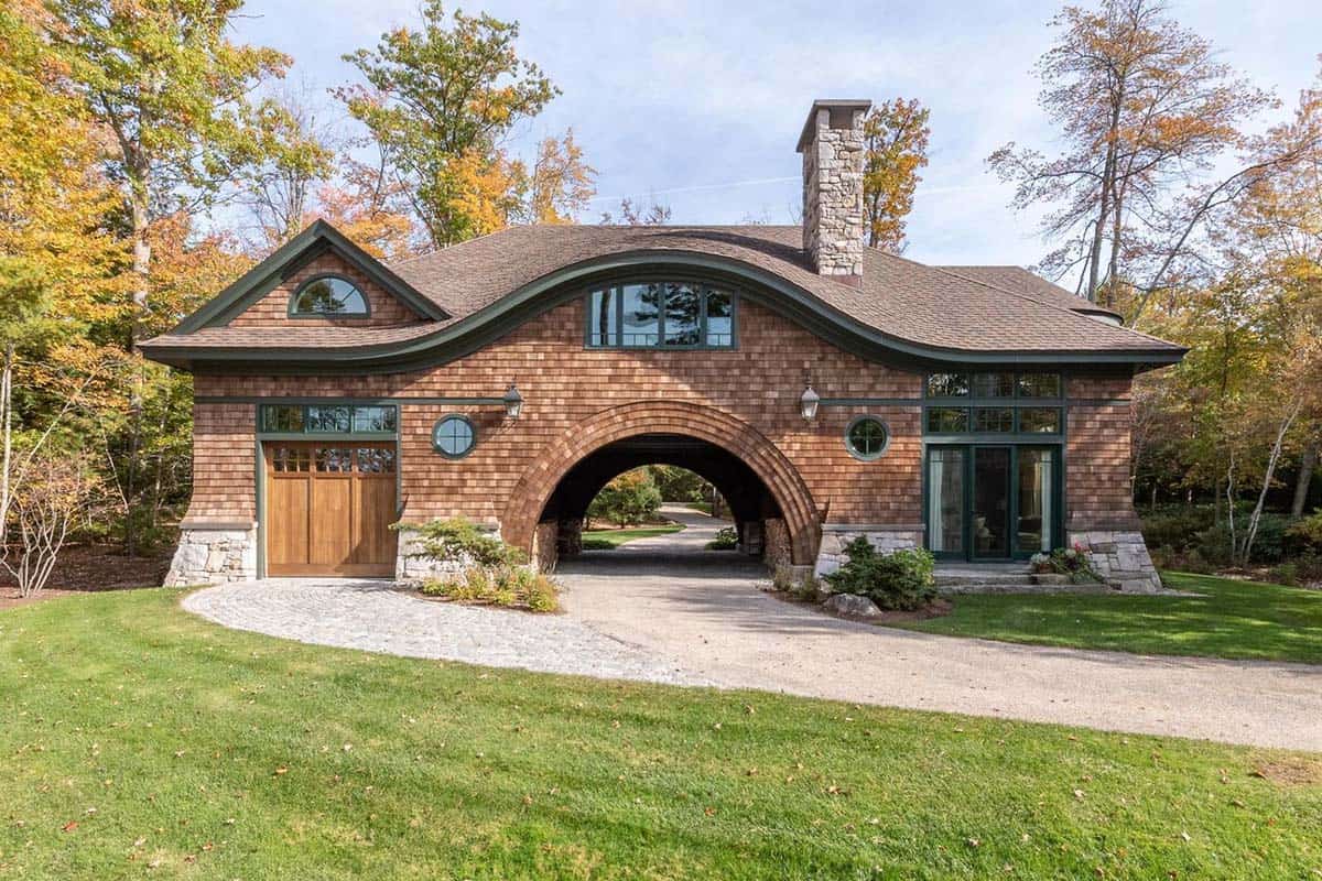 lake house exterior