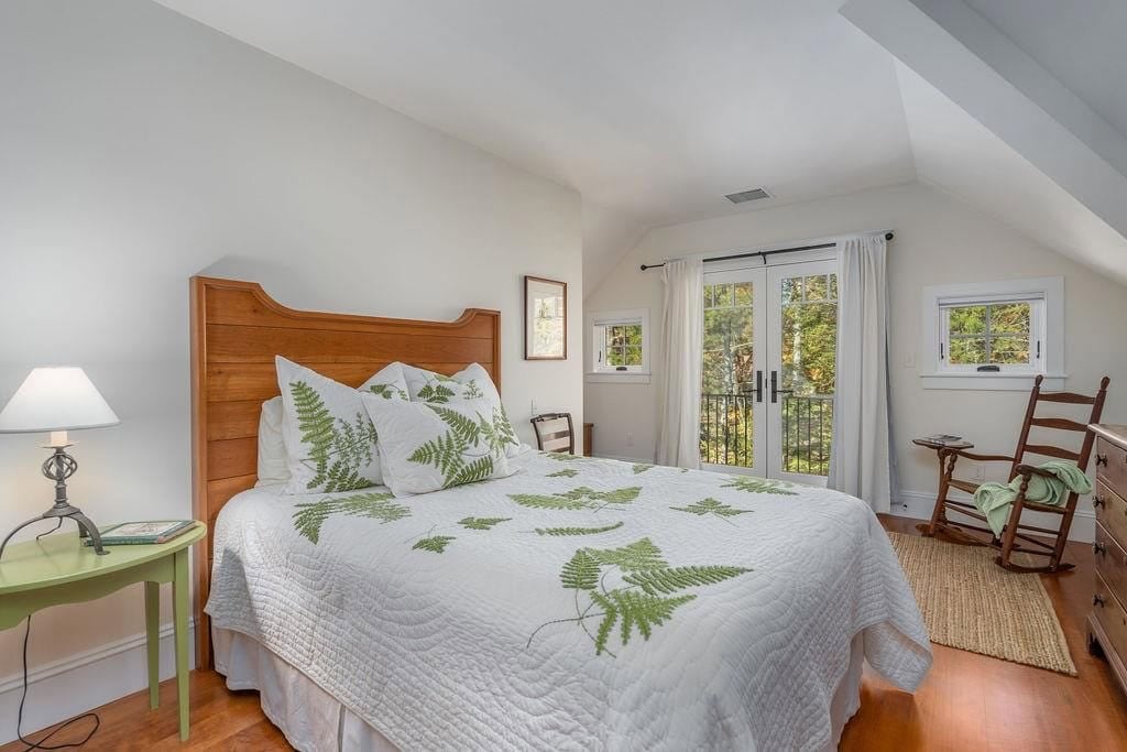 traditional style guest bedroom