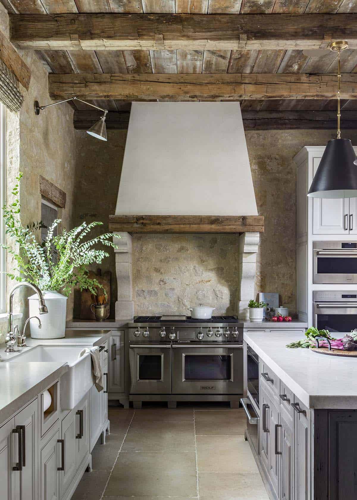 Mediterranean-style kitchen