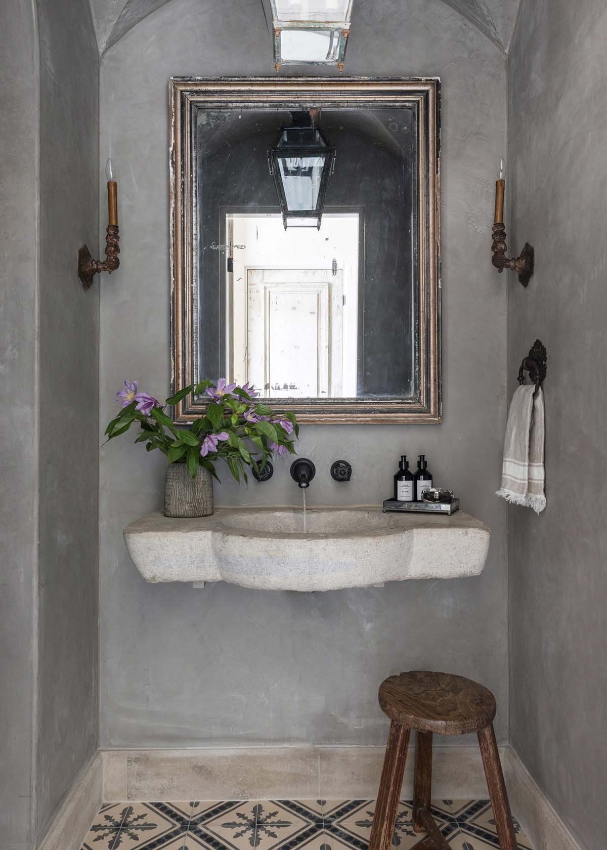 Mediterranean-style powder room