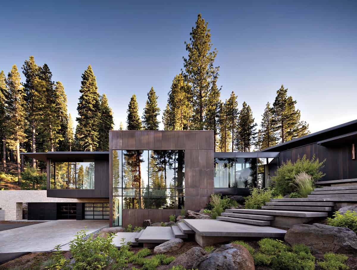 modern mountain house exterior